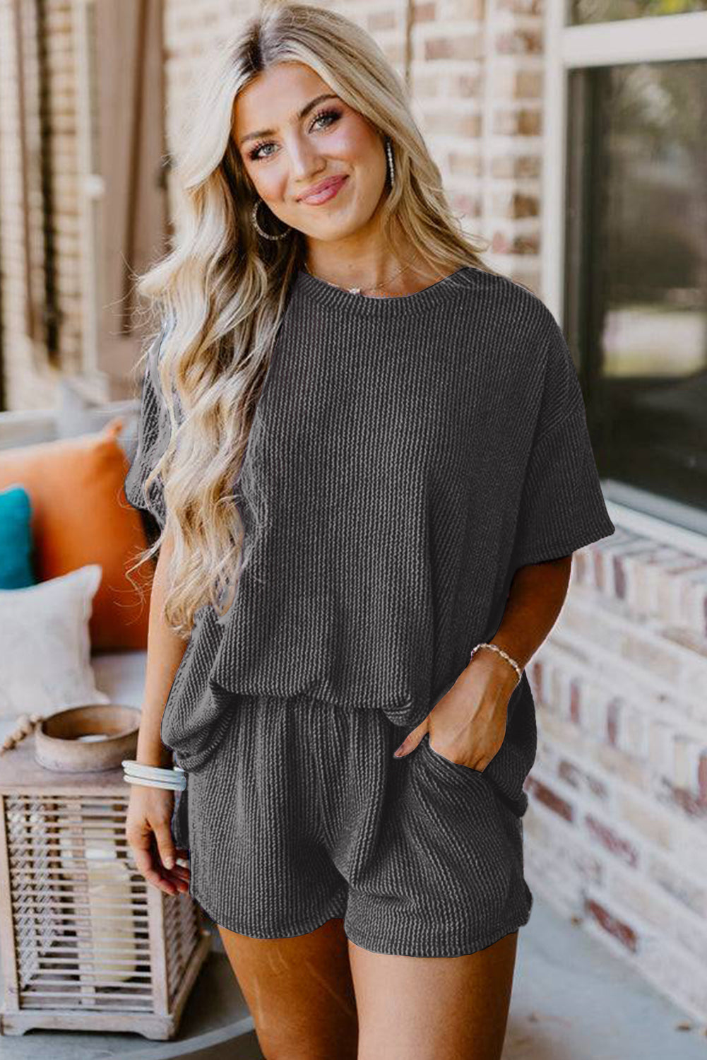 Grey textured shorts set: front