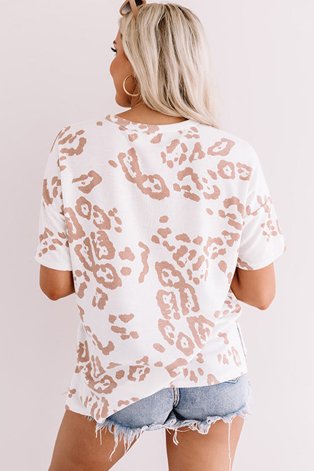 Plus size leopard v neck top: back