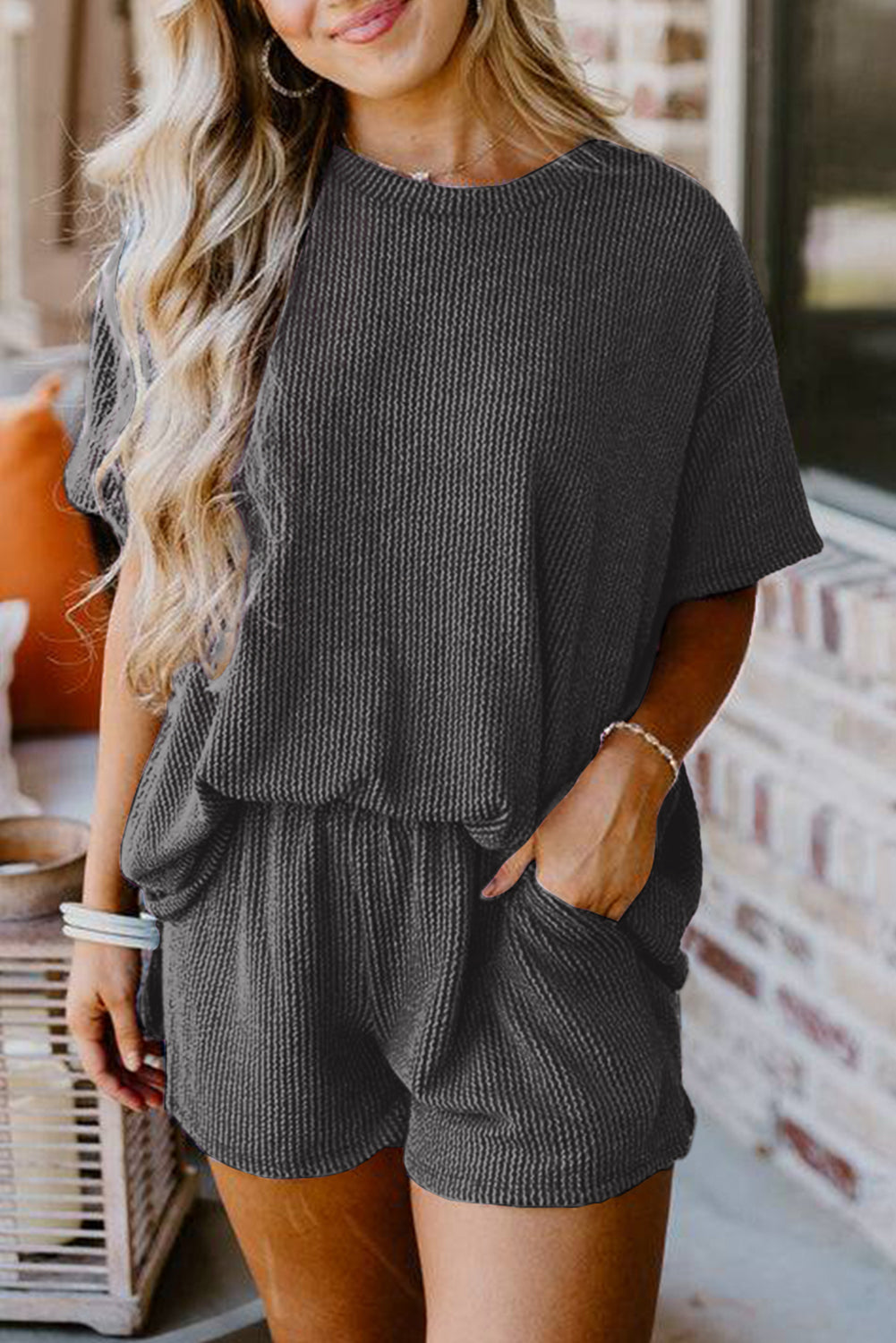 Grey textured shorts set: front